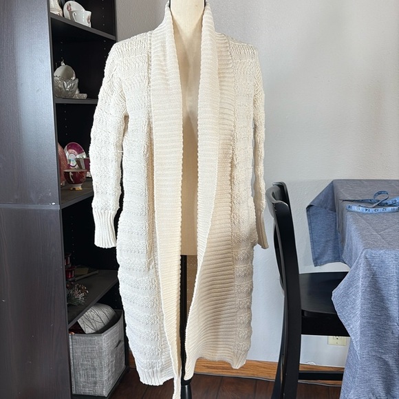 Vintage Women’s Size S Guess Off White Oversized Knit Cardigan Sweater - Picture 1 of 8